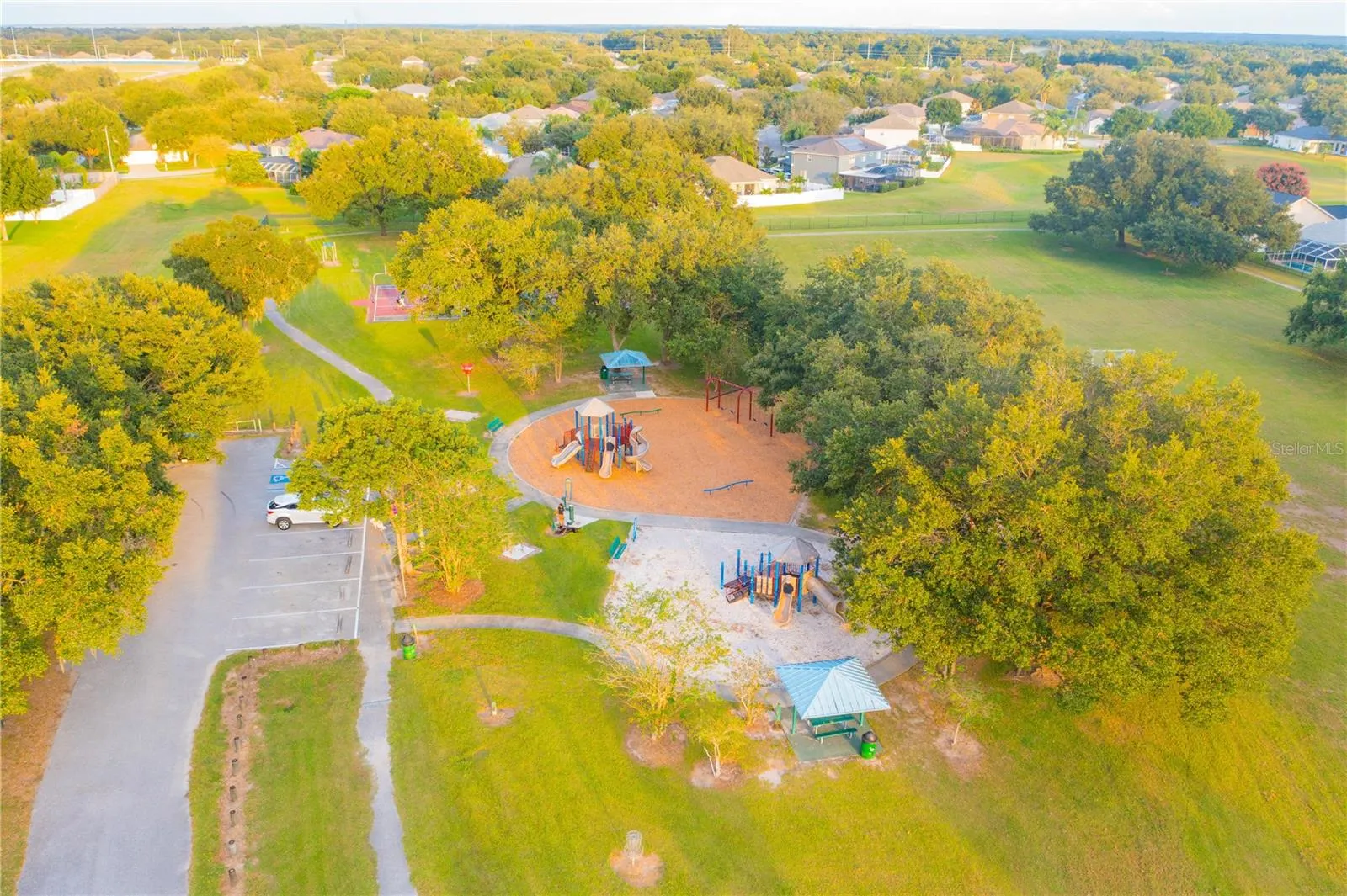 2906 CLOVERFIELD LN