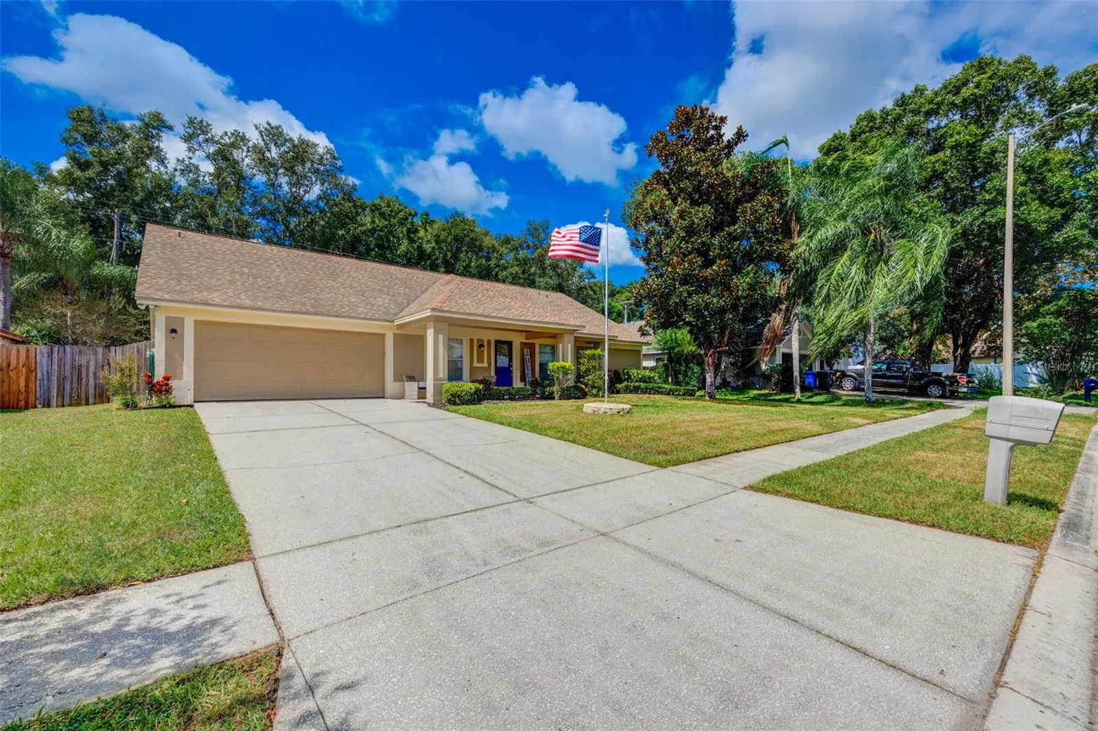 2906 CLOVERFIELD LN