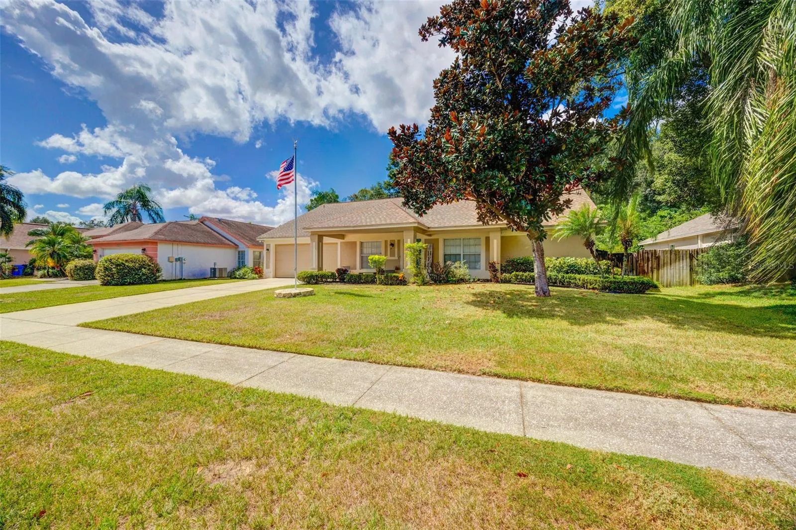 2906 CLOVERFIELD LN