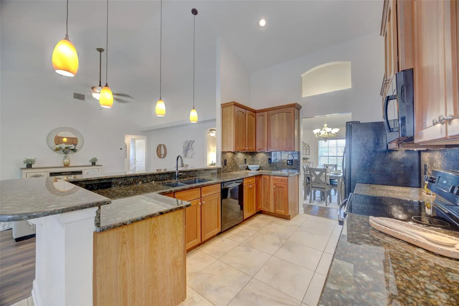 2906 CLOVERFIELD LN
