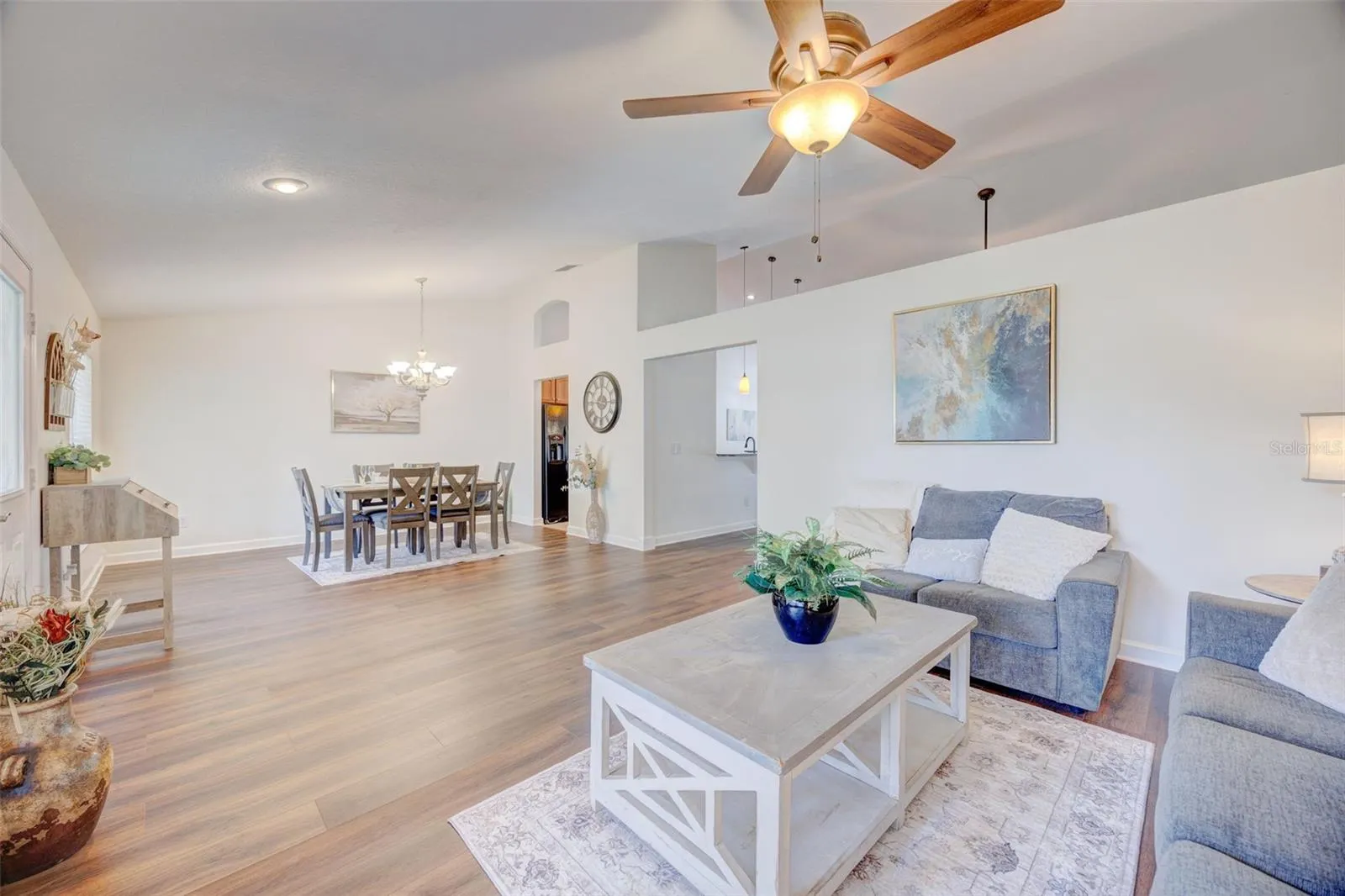 2906 CLOVERFIELD LN