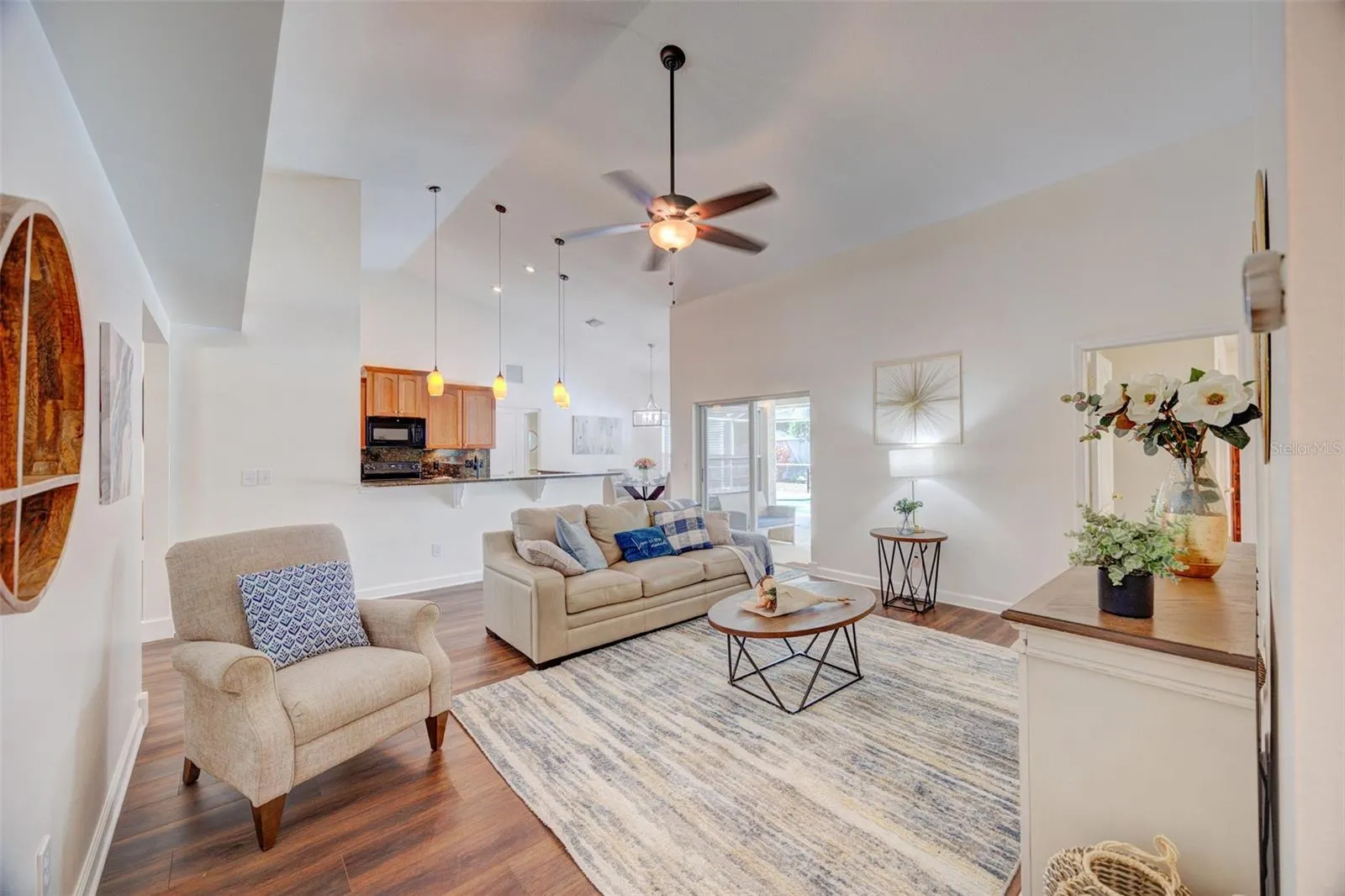 2906 CLOVERFIELD LN