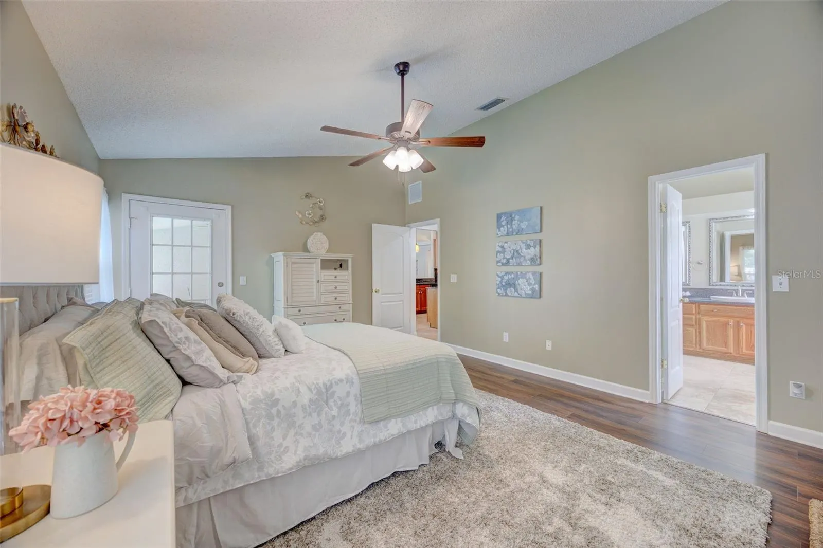 2906 CLOVERFIELD LN
