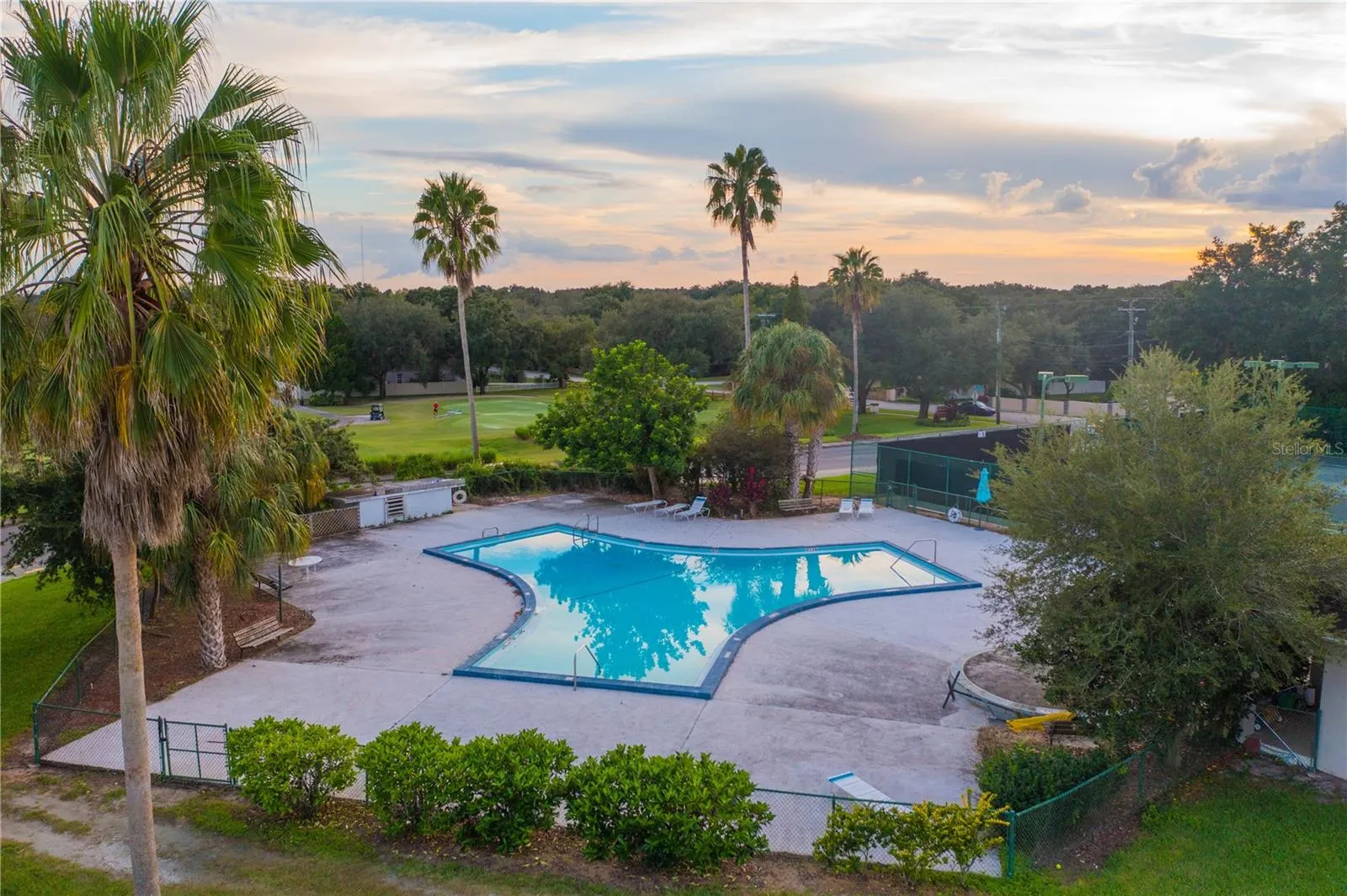 2906 CLOVERFIELD LN