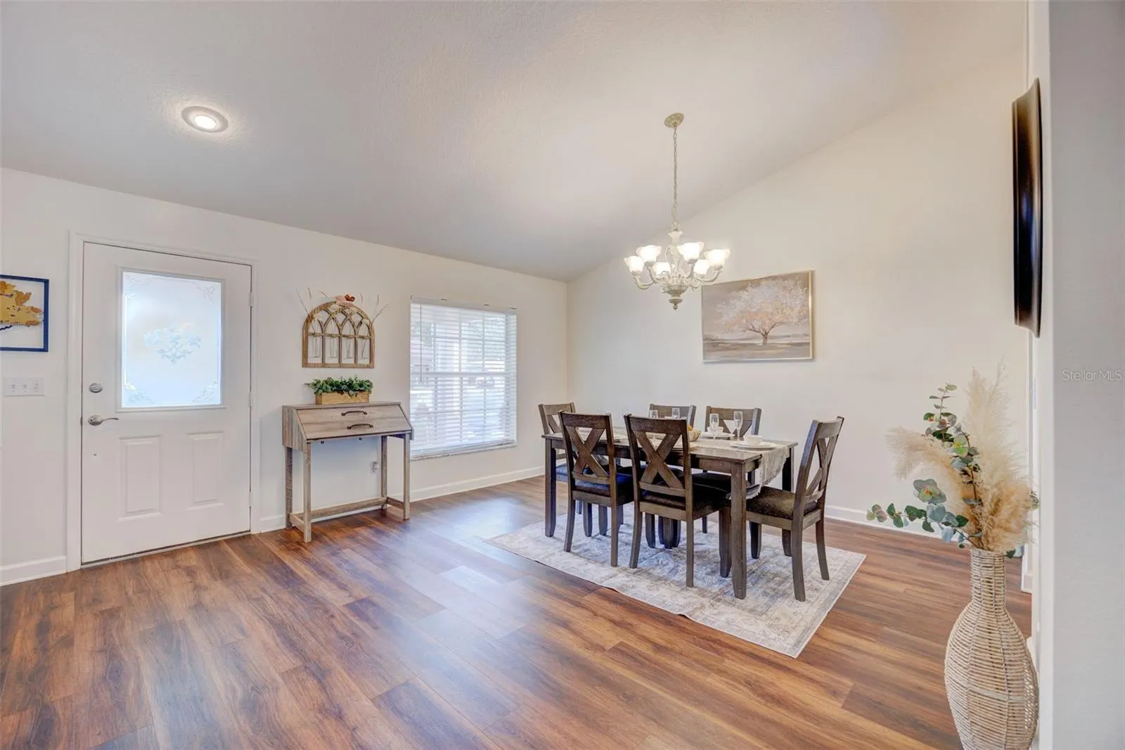 2906 CLOVERFIELD LN