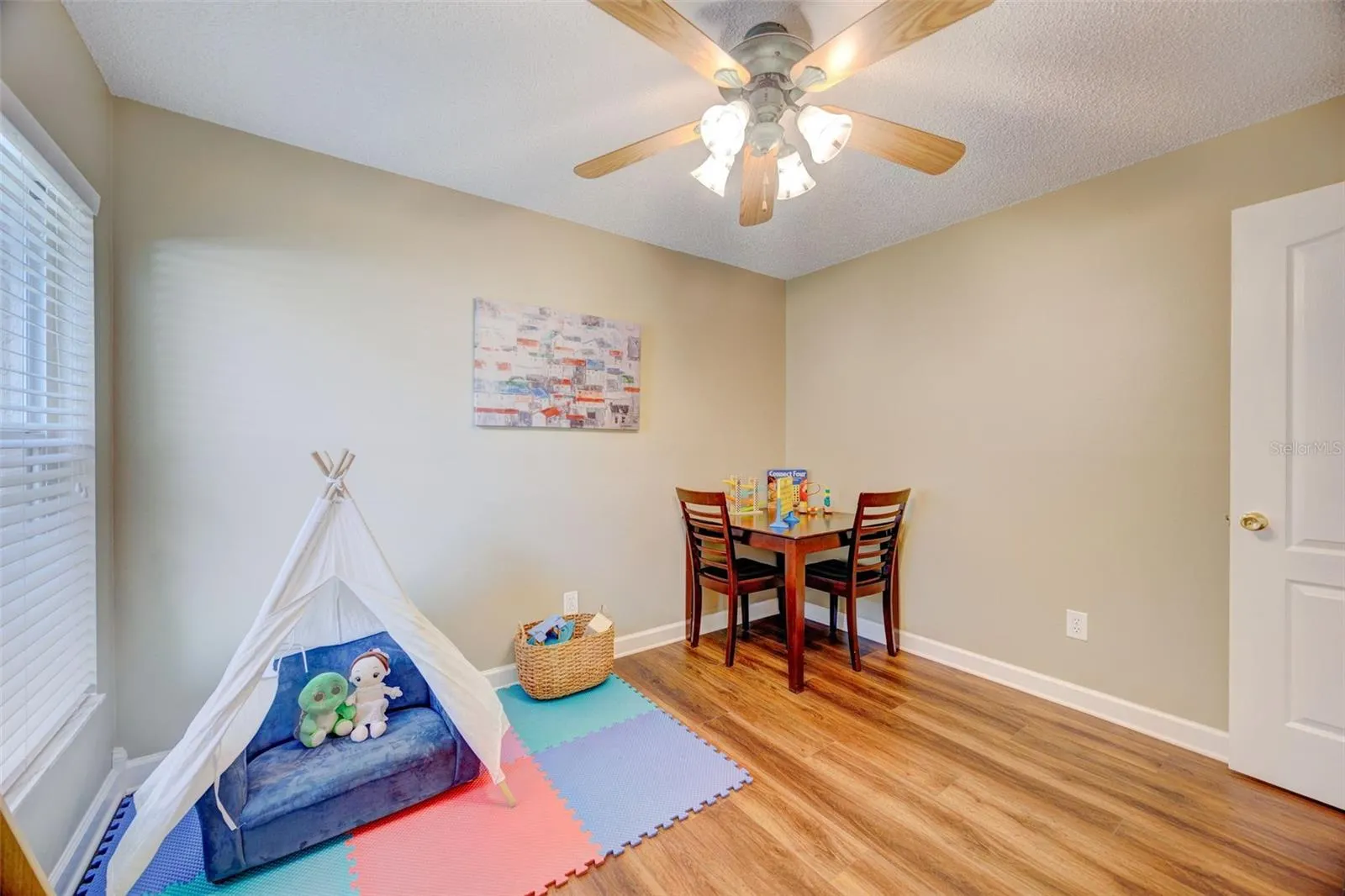 2906 CLOVERFIELD LN