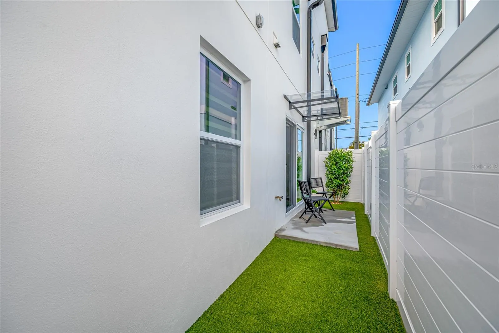 527 N GARDEN AVE #Unit South, #Unit South