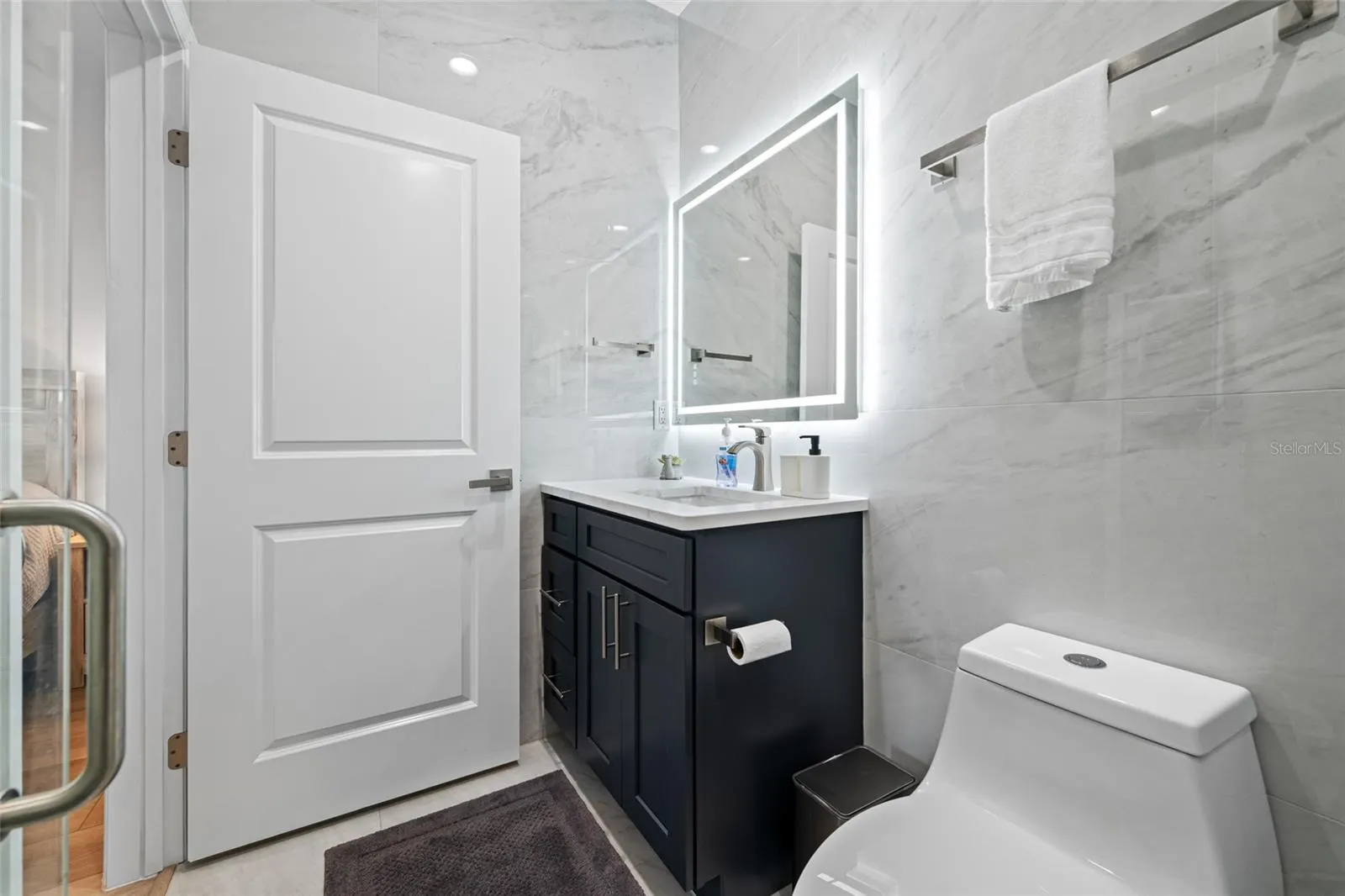 527 N GARDEN AVE #Unit South, #Unit South