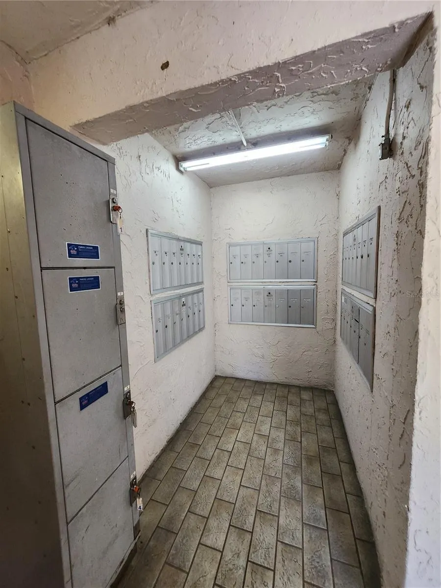 5541 BAY BLVD #403, #403