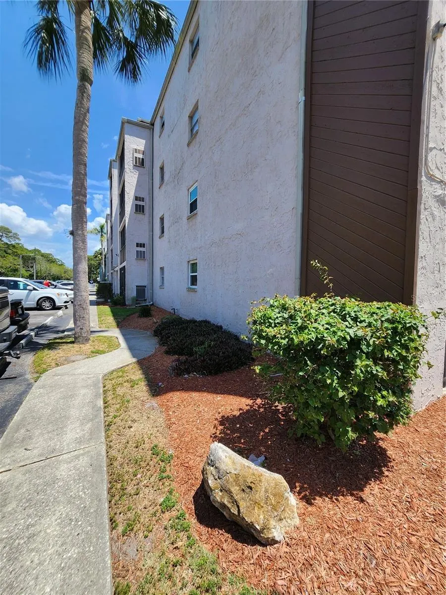 5541 BAY BLVD #403, #403