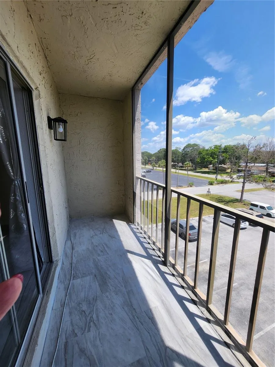 5541 BAY BLVD #403, #403
