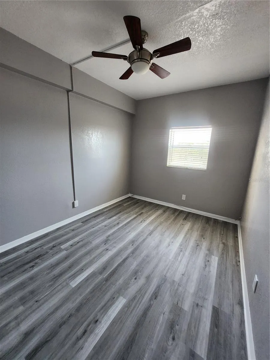 5541 BAY BLVD #403, #403