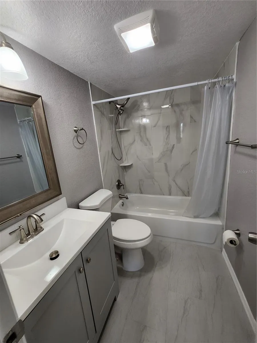 5541 BAY BLVD #403, #403