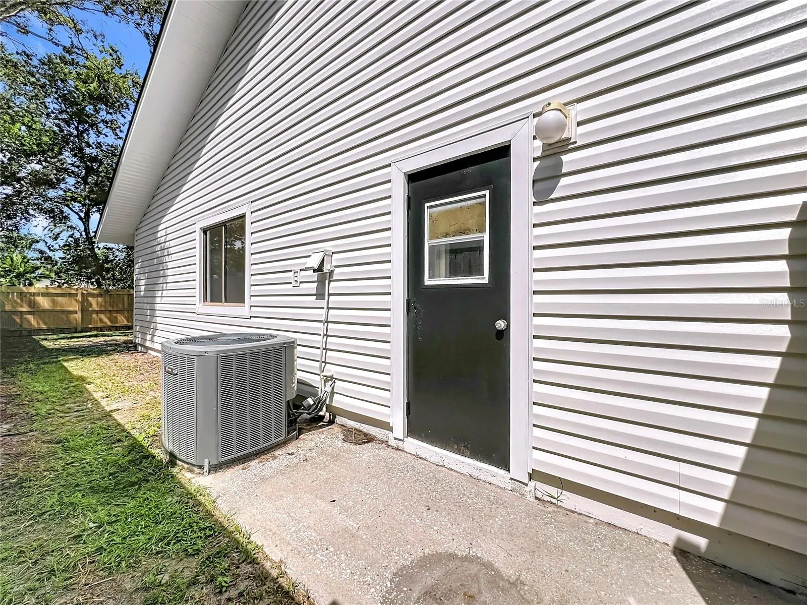 1734 PINECONE WAY