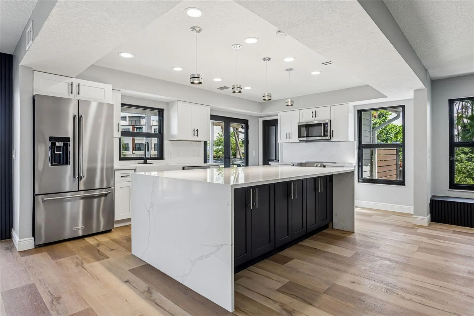 769 KINGSTON CT