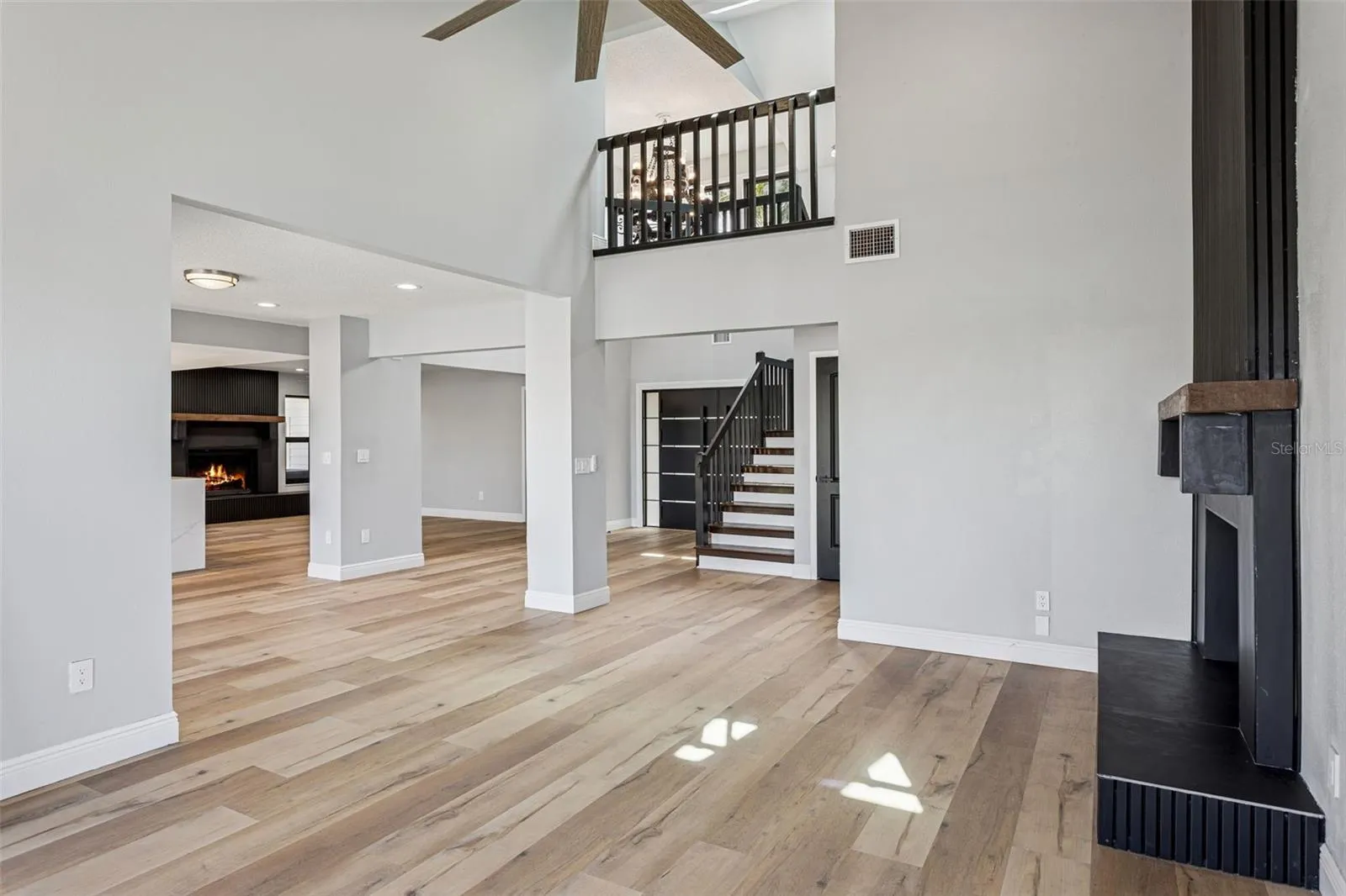 769 KINGSTON CT