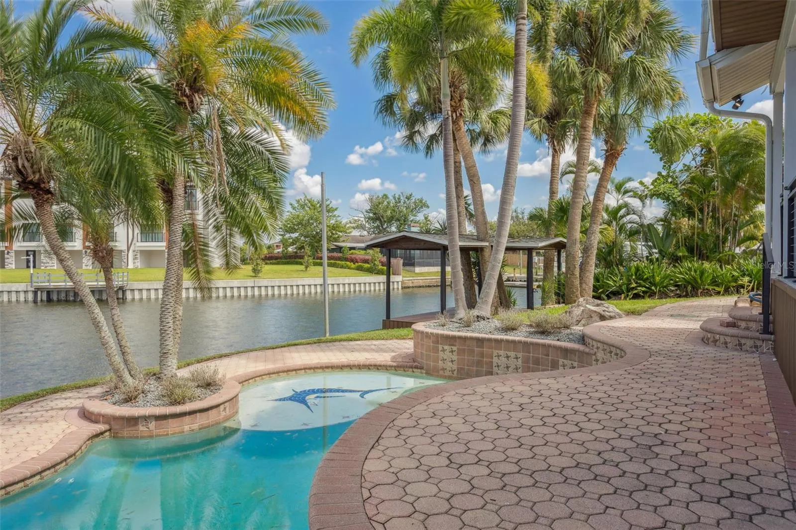 769 KINGSTON CT