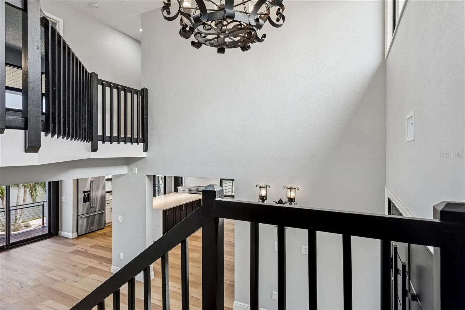 769 KINGSTON CT