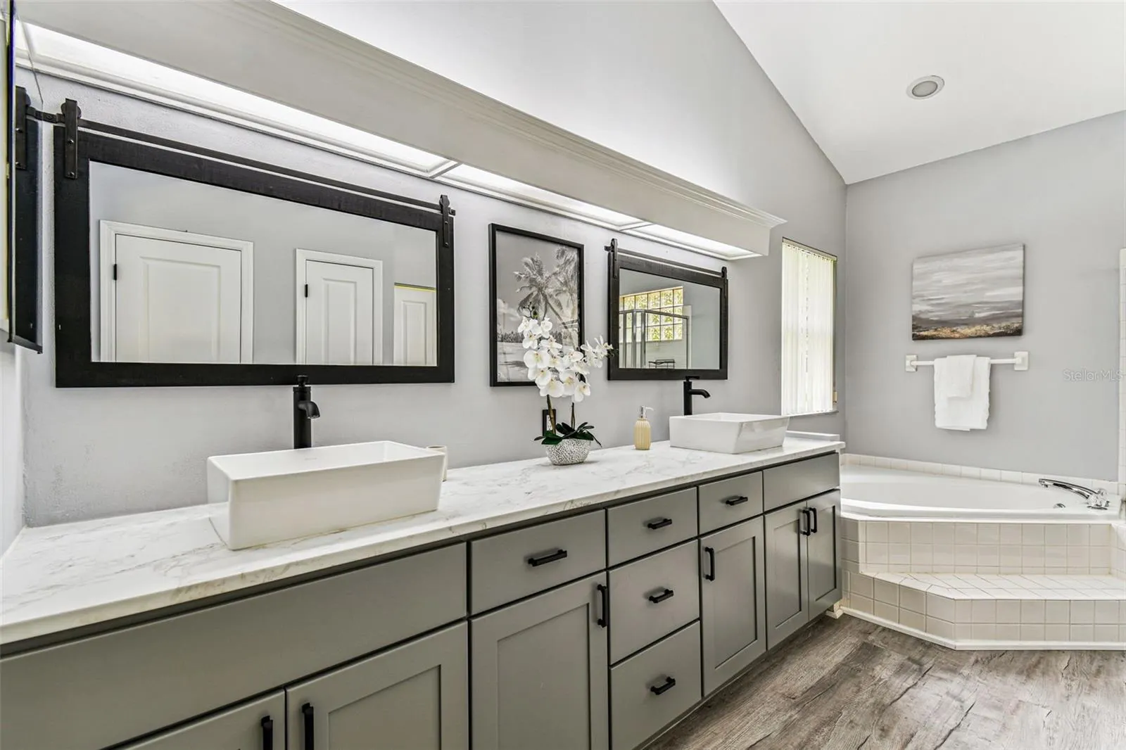 4933 EBENSBURG DR