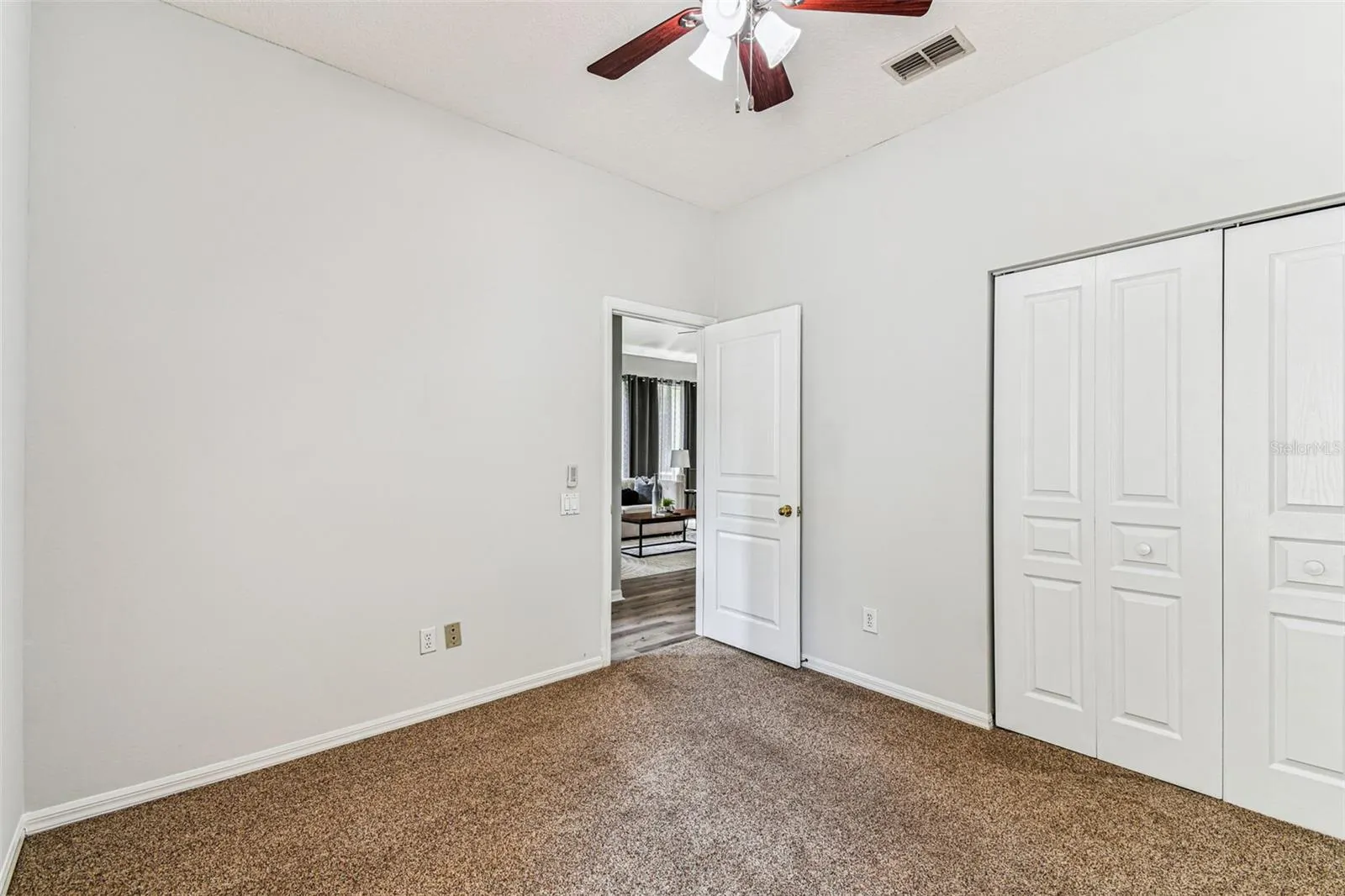 4933 EBENSBURG DR