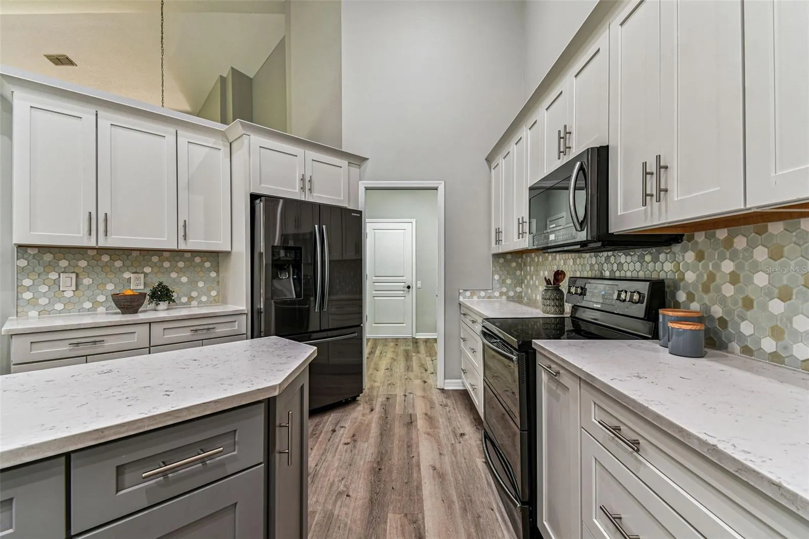 4933 EBENSBURG DR