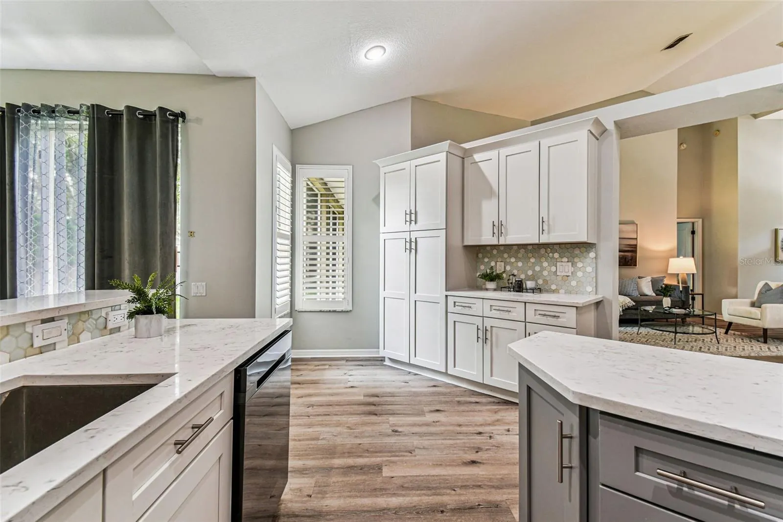 4933 EBENSBURG DR