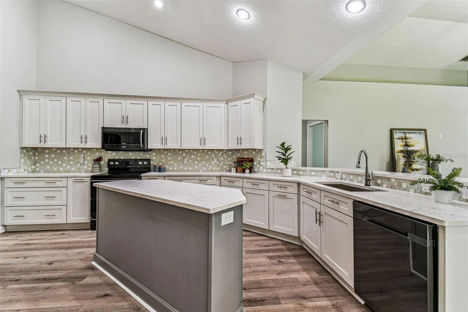 4933 EBENSBURG DR