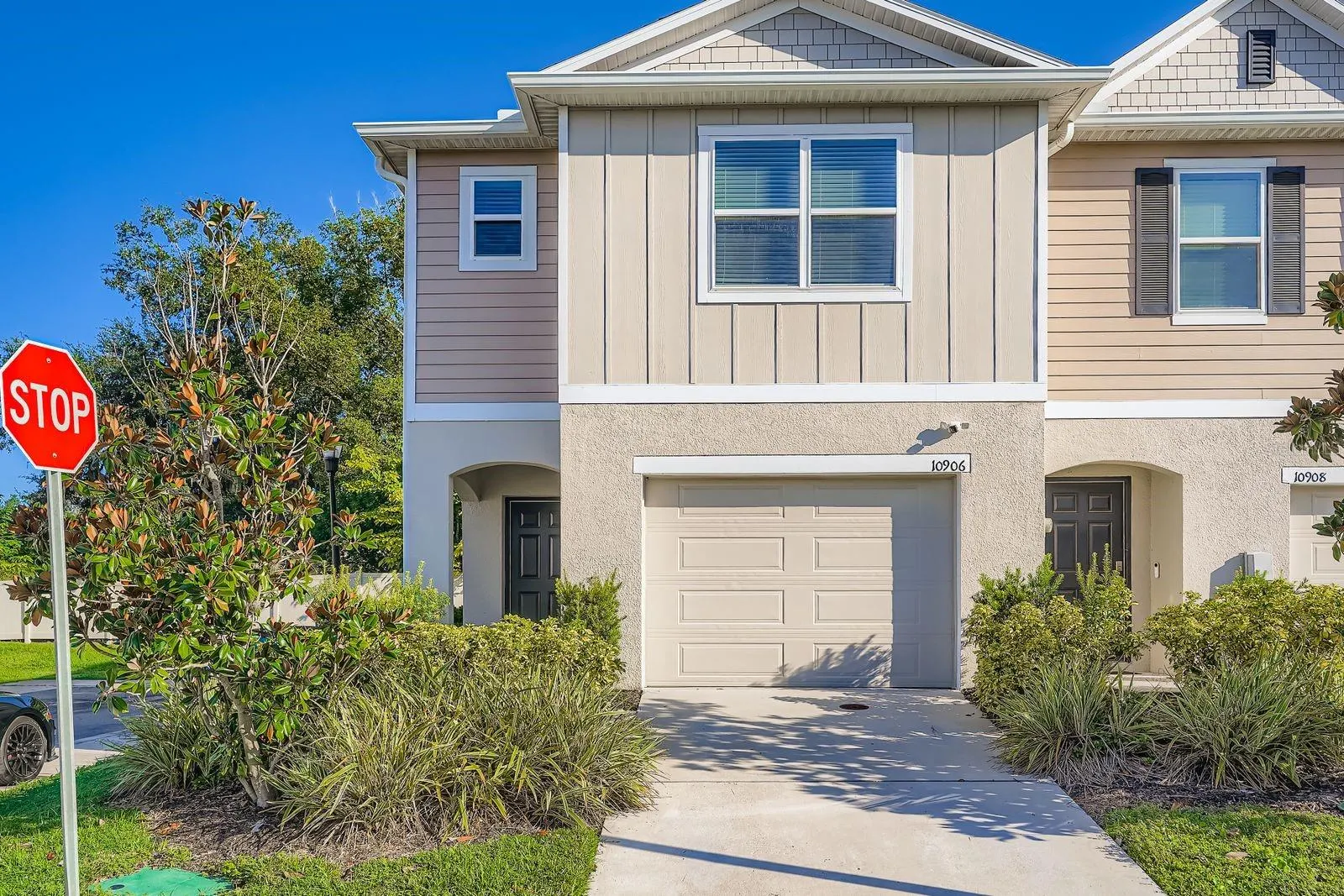 10906 LITTLE FLOWER AVE
