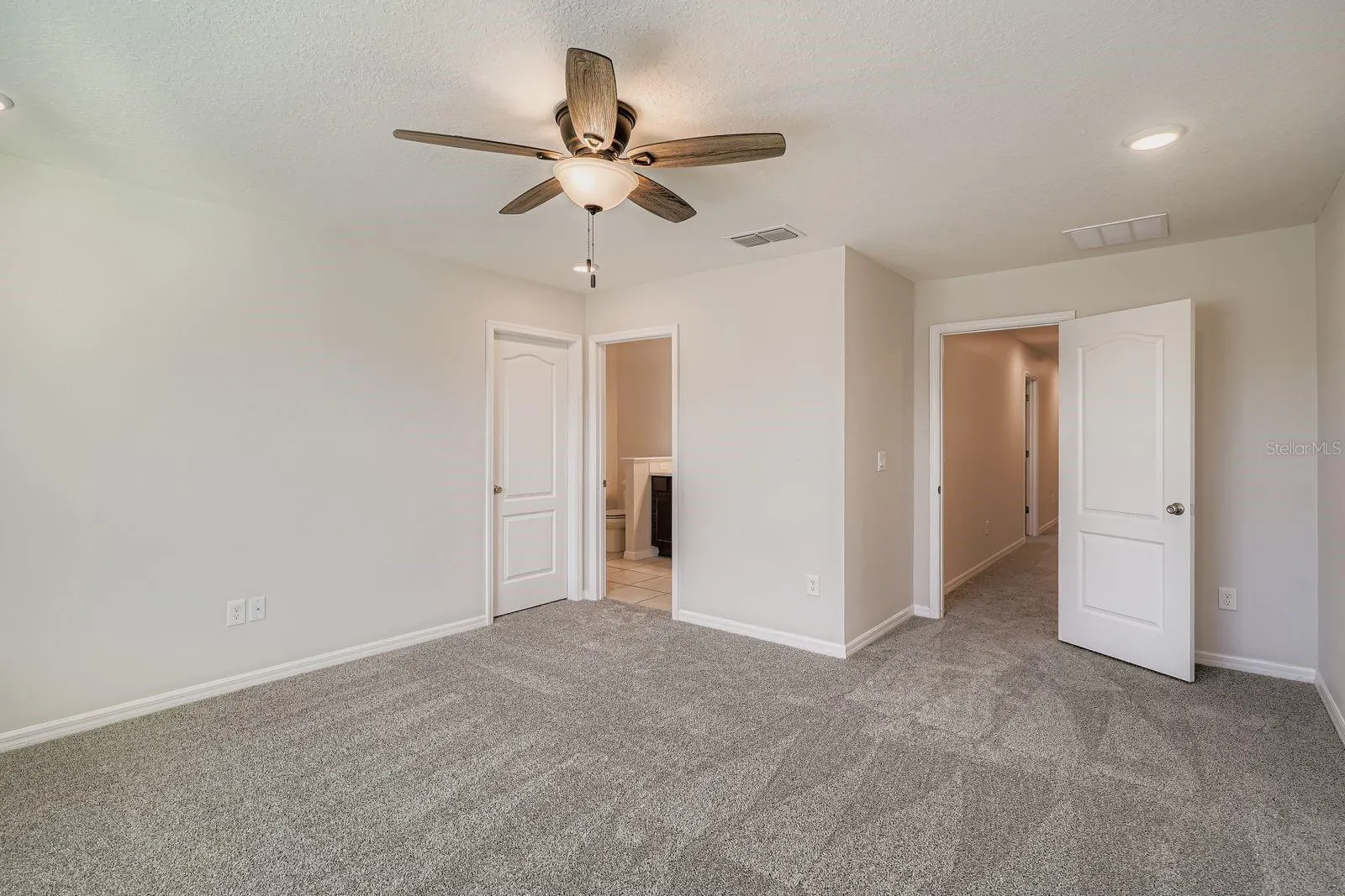 10906 LITTLE FLOWER AVE