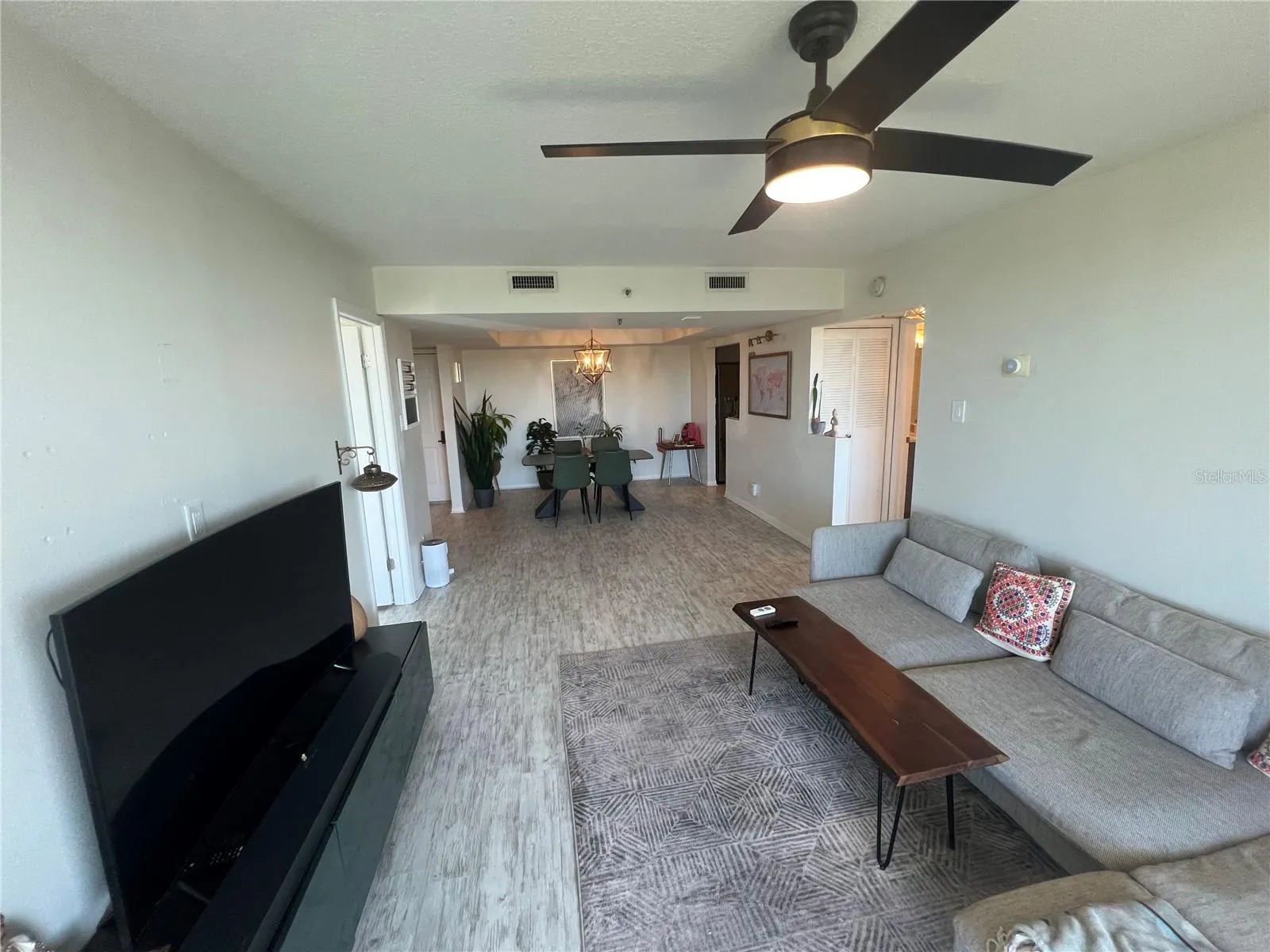 3211 W SWANN AVE #506, #506