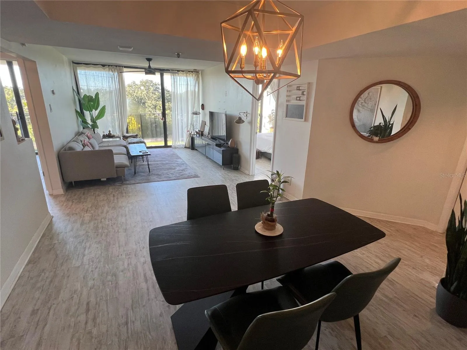 3211 W SWANN AVE #506, #506