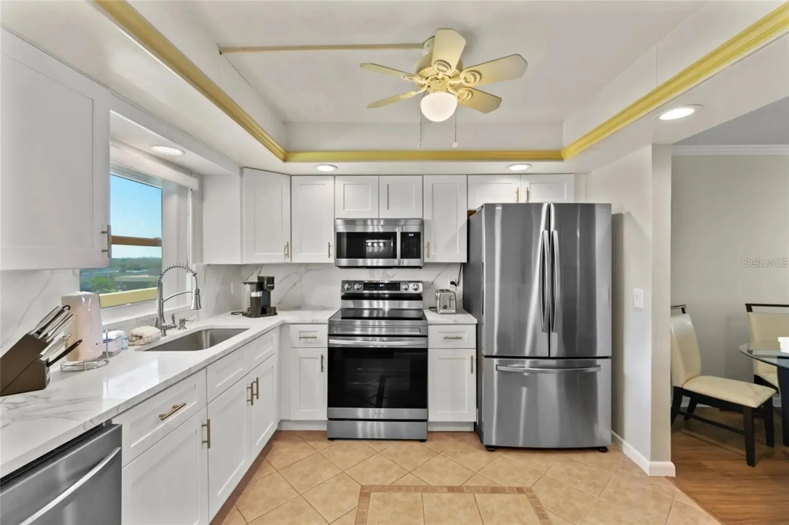 4550 COVE CIR #704, #704