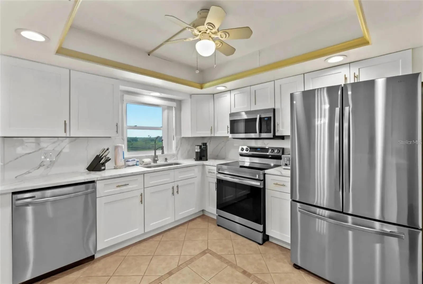 4550 COVE CIR #704, #704