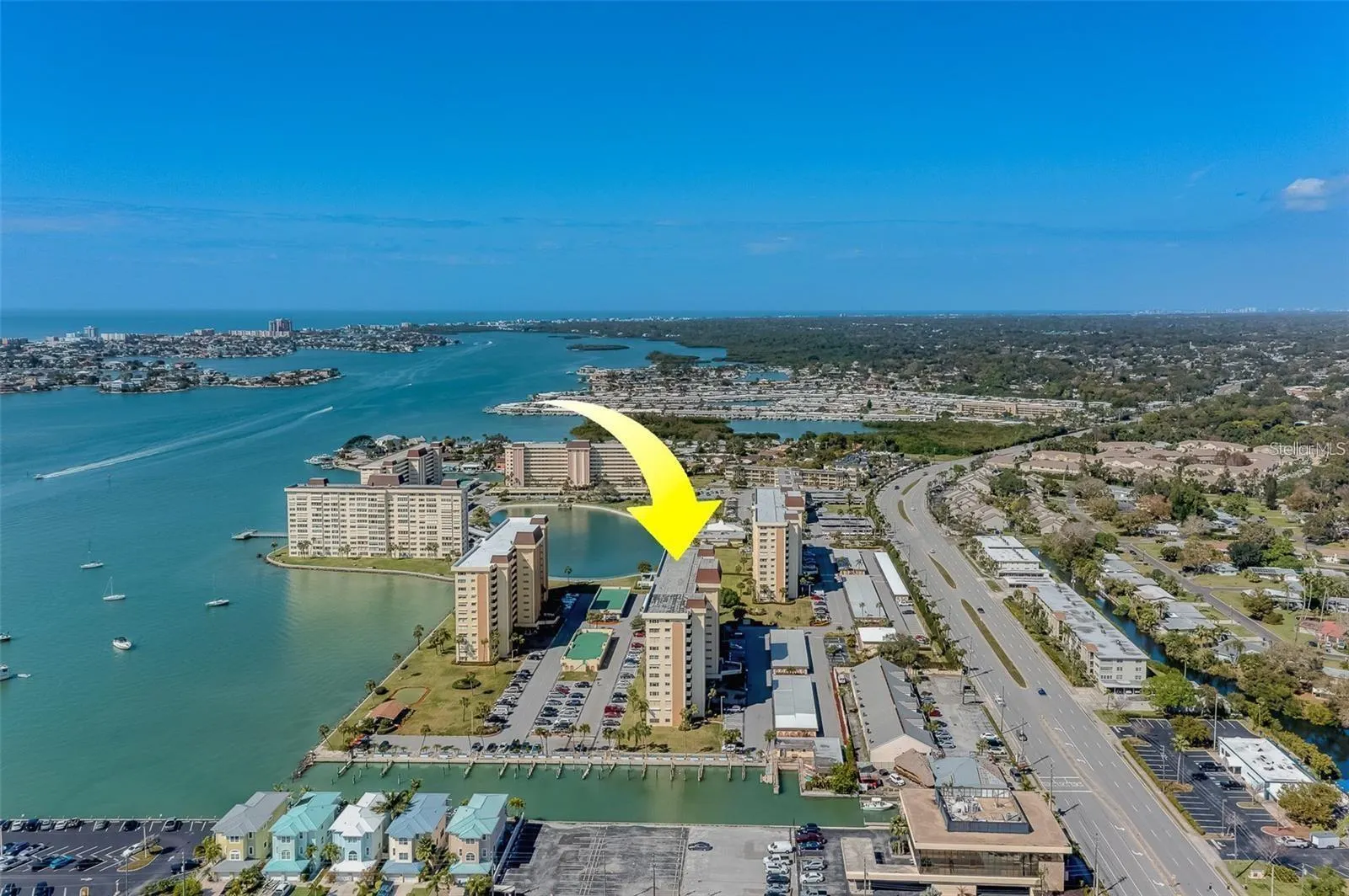 4550 COVE CIR #704, #704