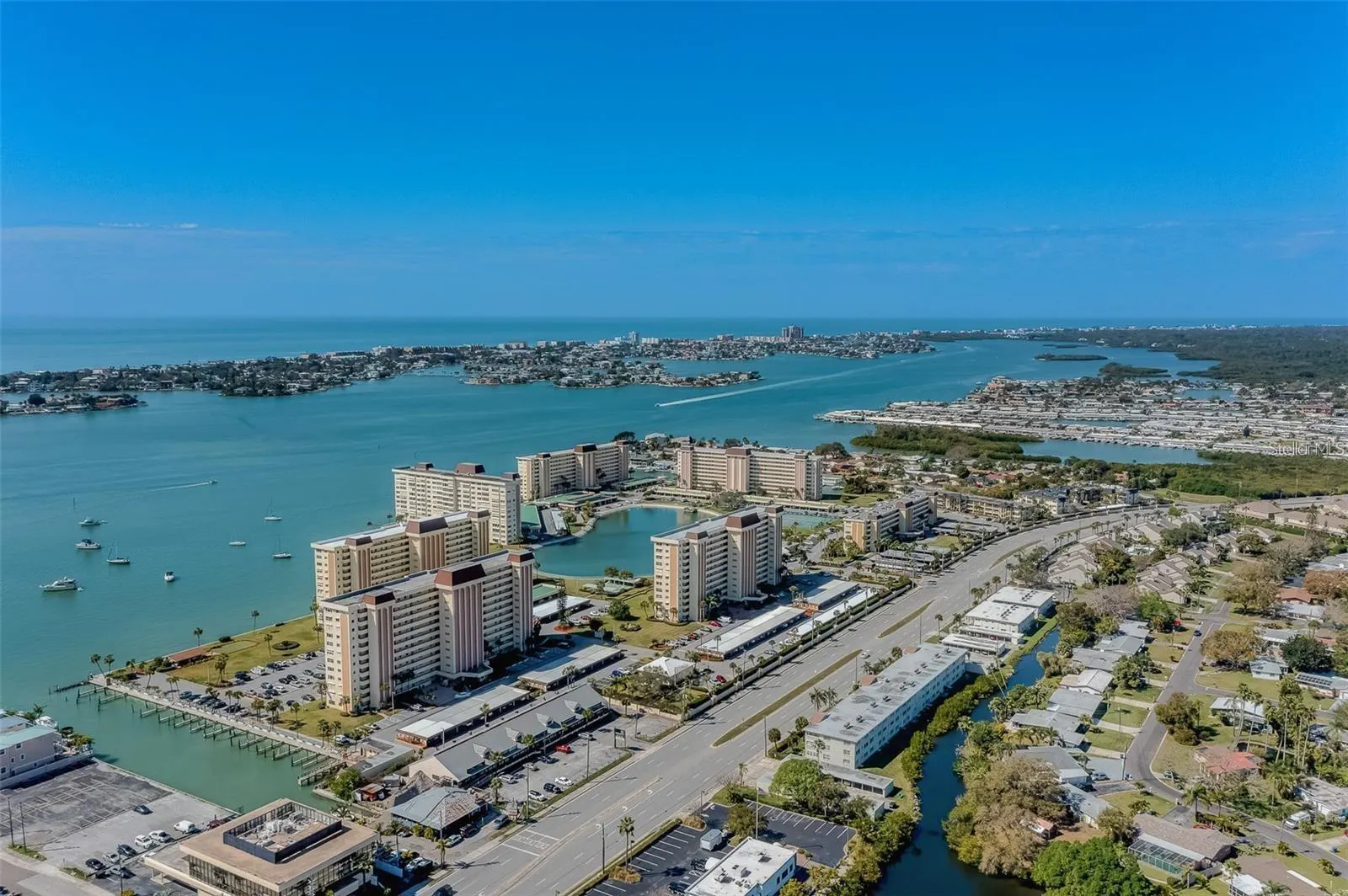 4550 COVE CIR #704, #704