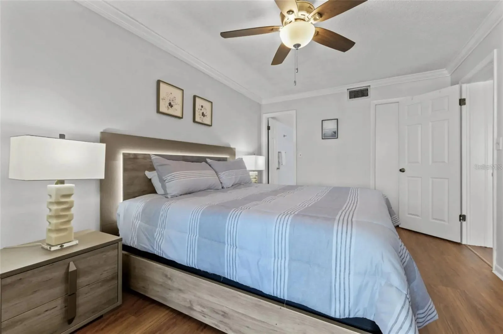 4550 COVE CIR #704, #704