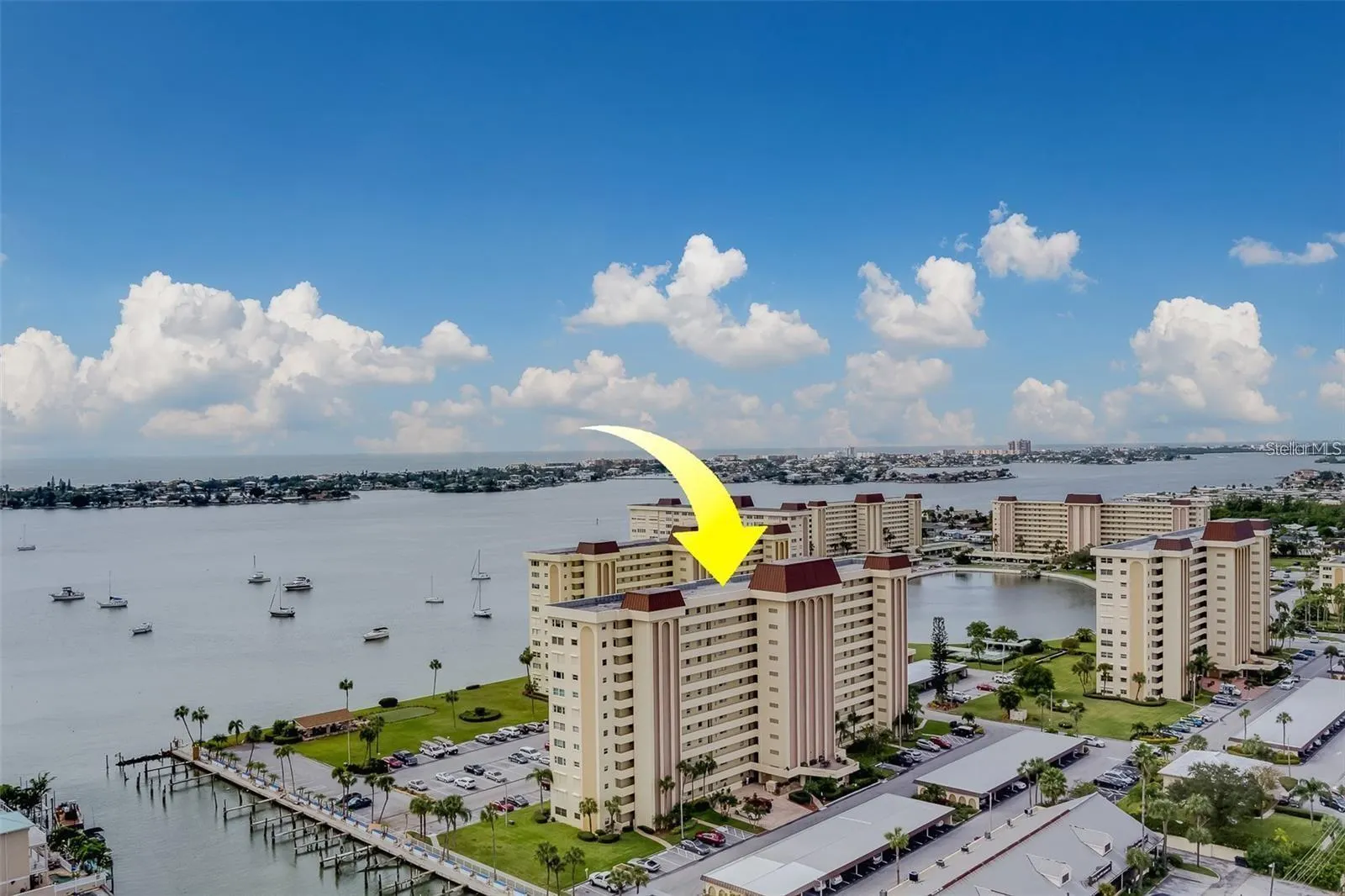 4550 COVE CIR #704, #704