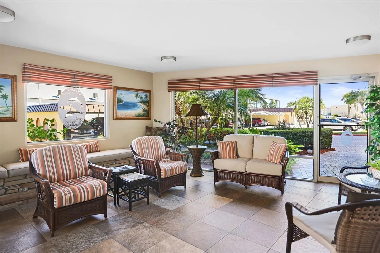 4550 COVE CIR #704, #704
