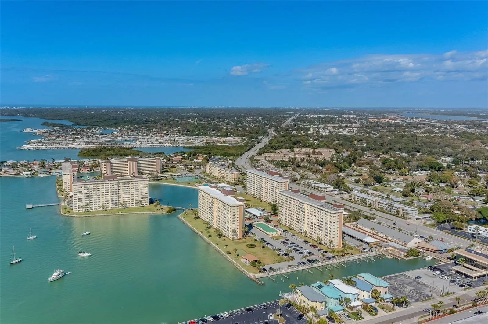 4550 COVE CIR #704, #704