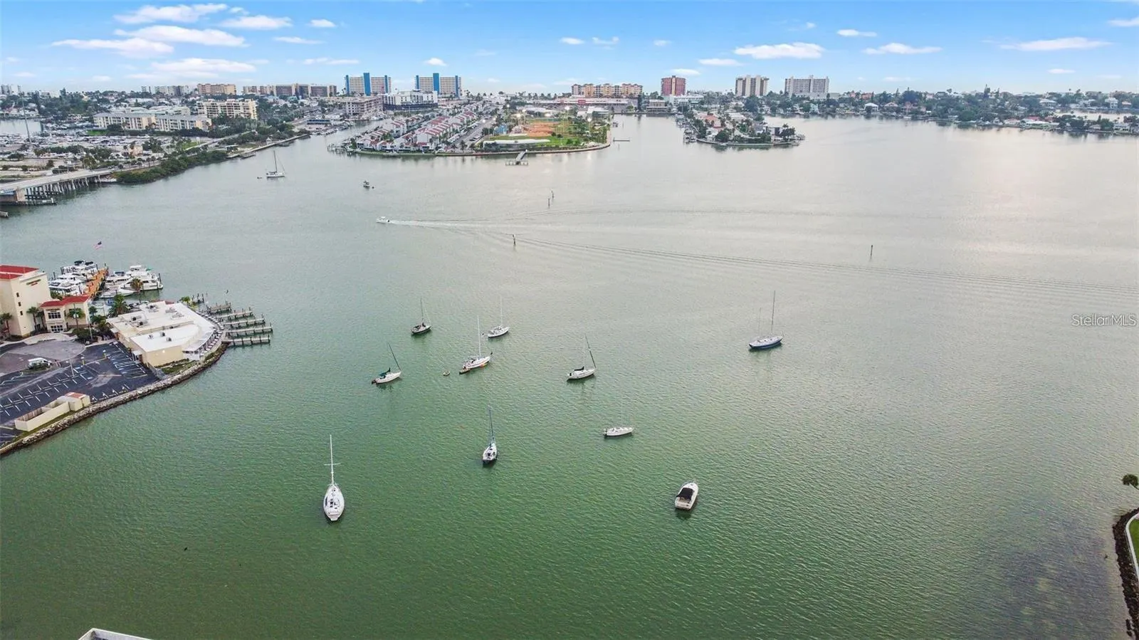 4550 COVE CIR #704, #704