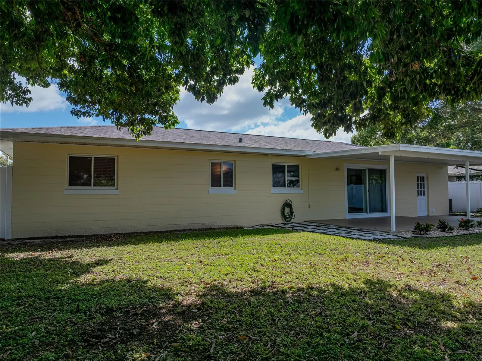 3889 19TH AVE N