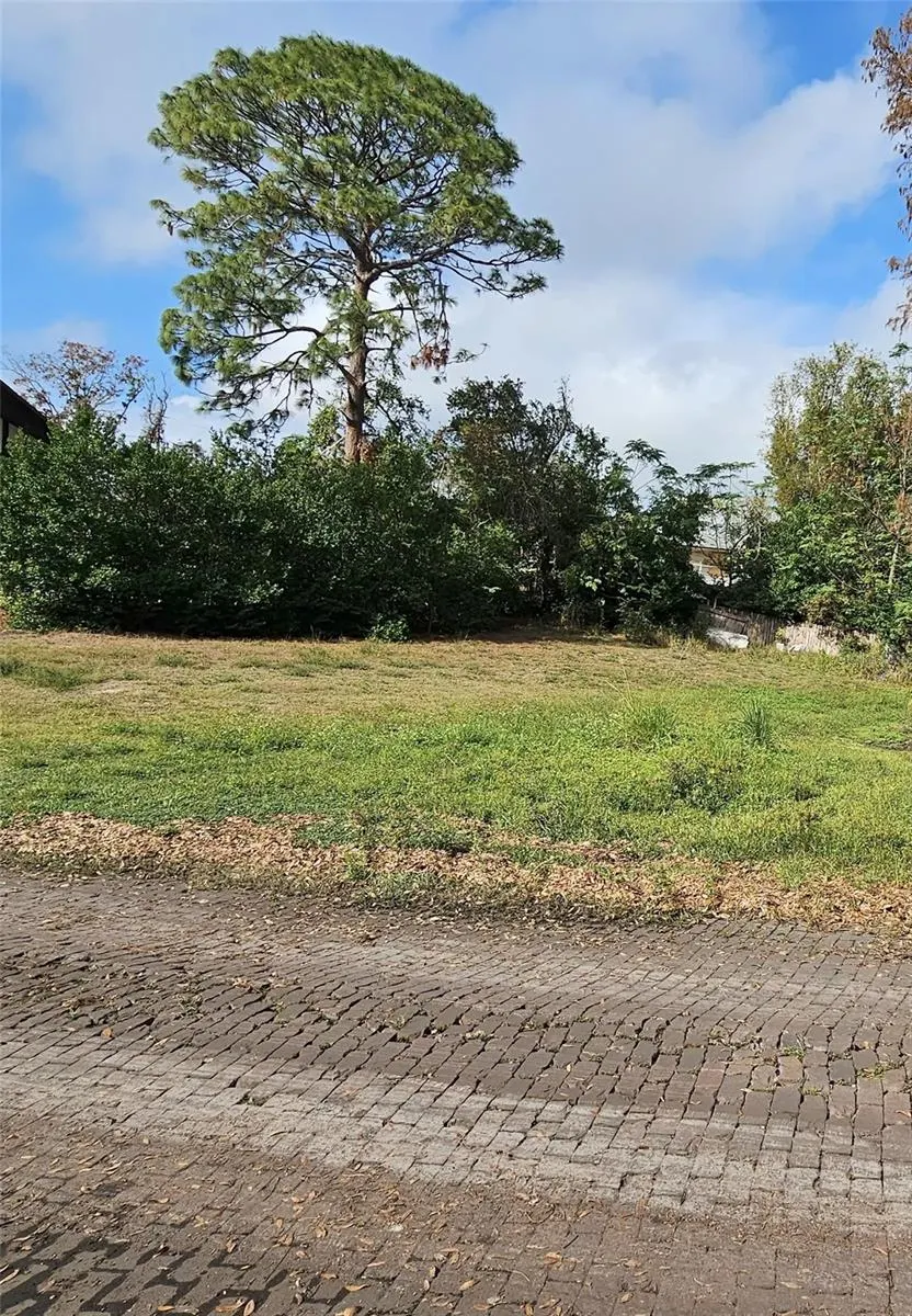 GRANDVIEW DR