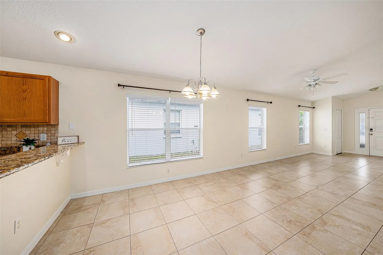 7924 CARRIAGE POINTE DR