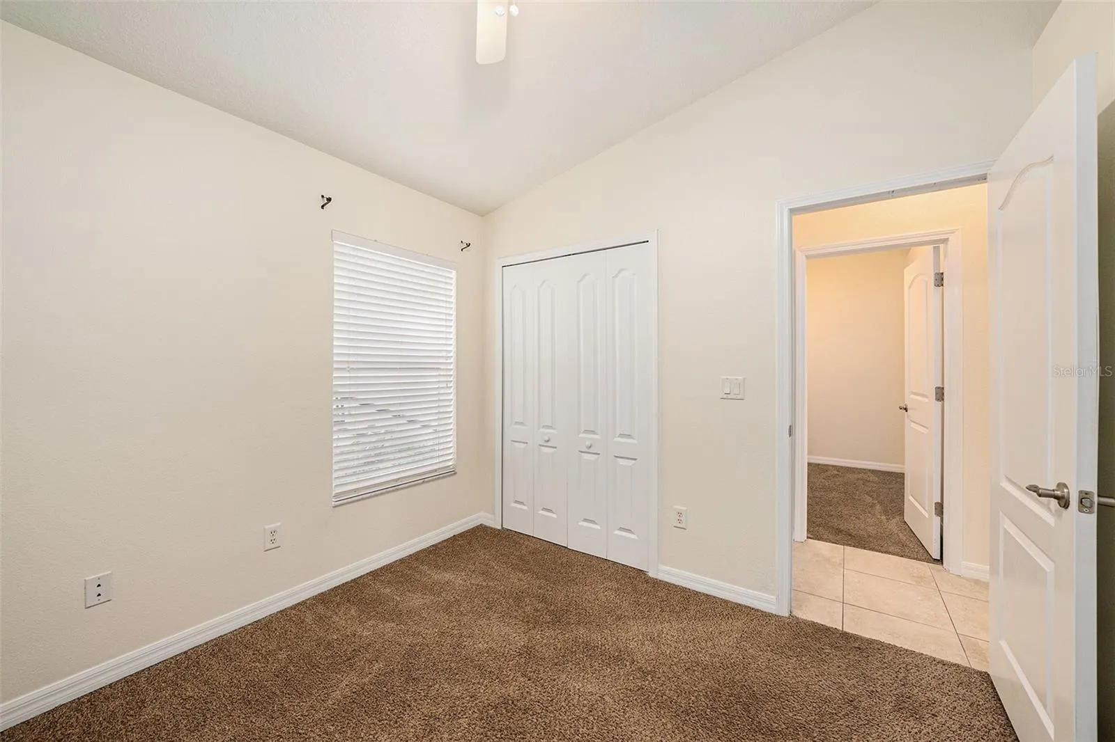 7924 CARRIAGE POINTE DR