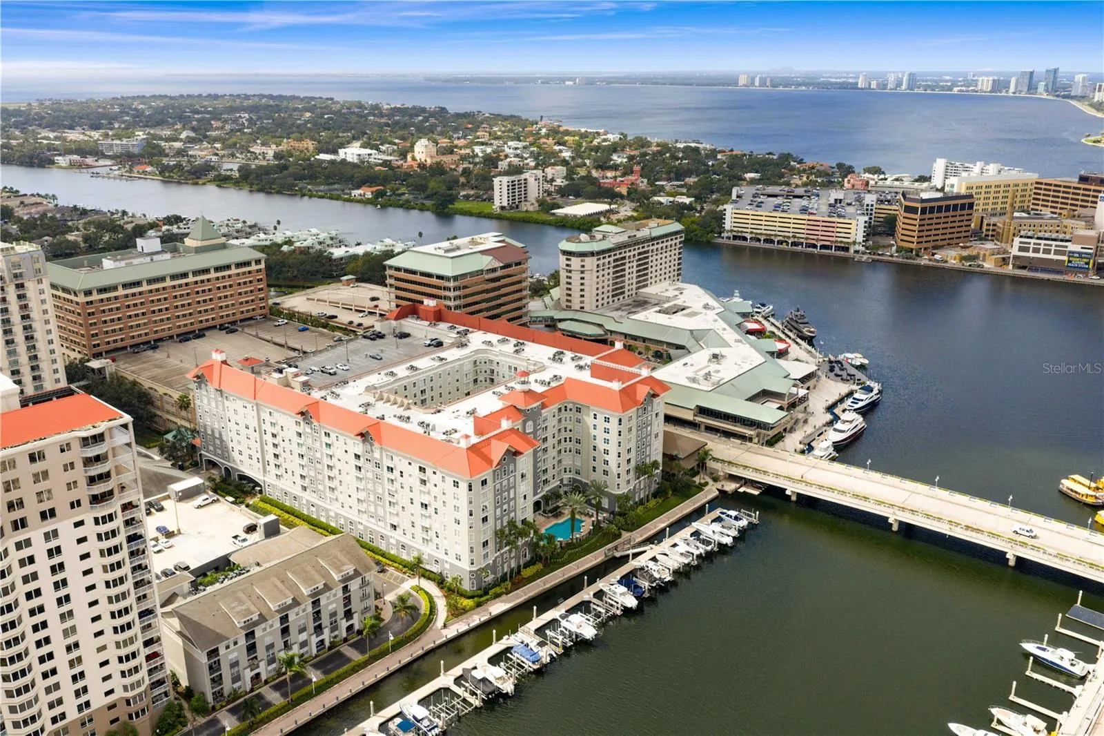 700 S HARBOUR ISLAND BLVD #733, #733