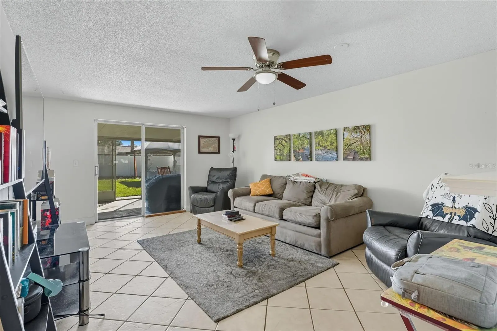 7923 WOODVINE CIR