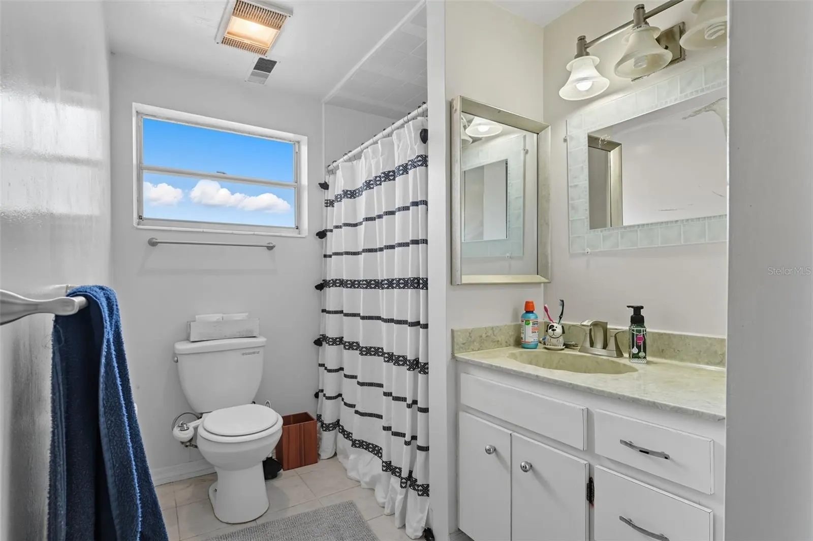 7923 WOODVINE CIR