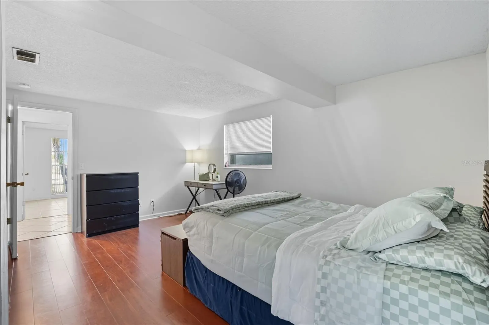 7923 WOODVINE CIR