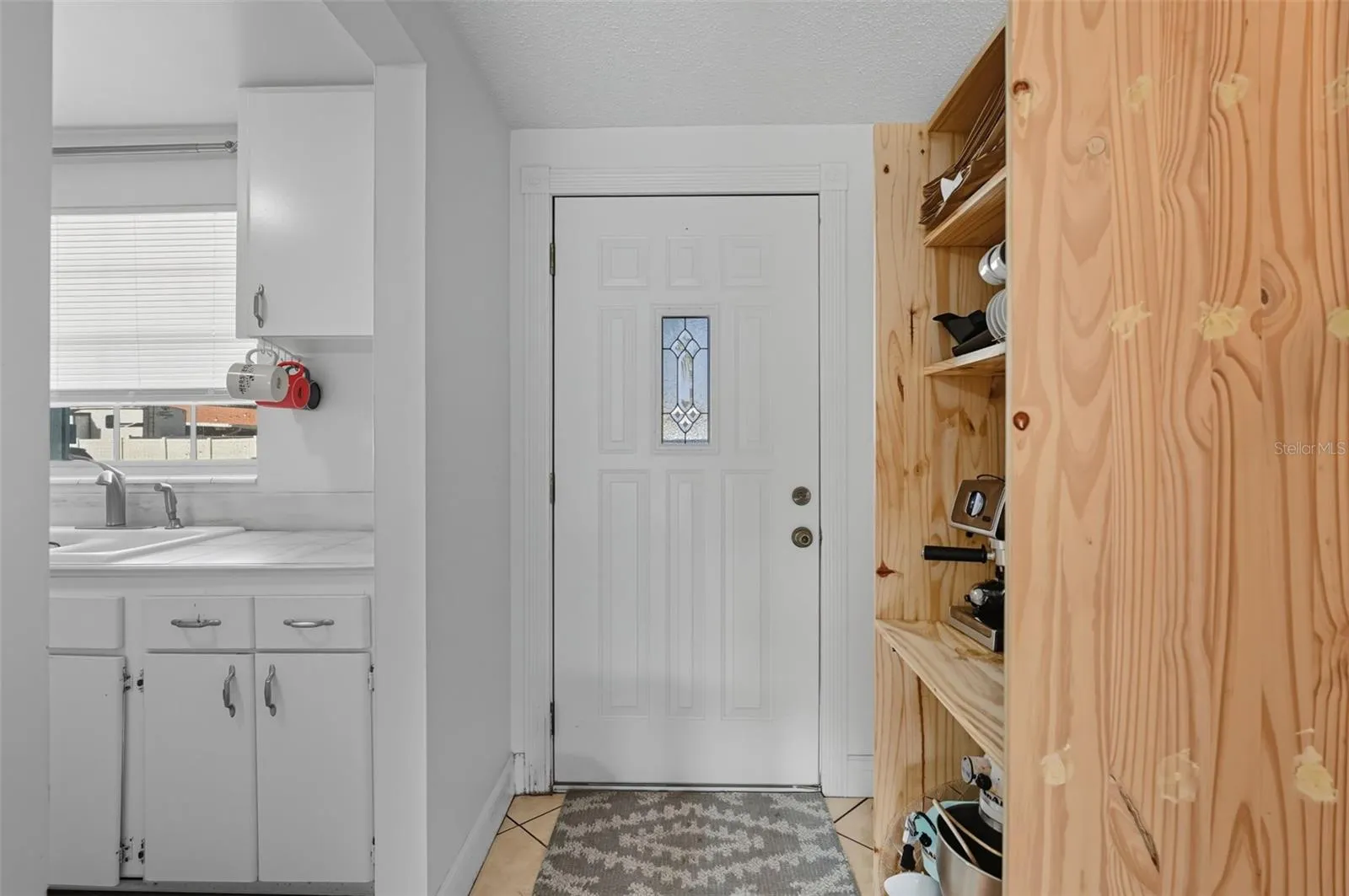 7923 WOODVINE CIR