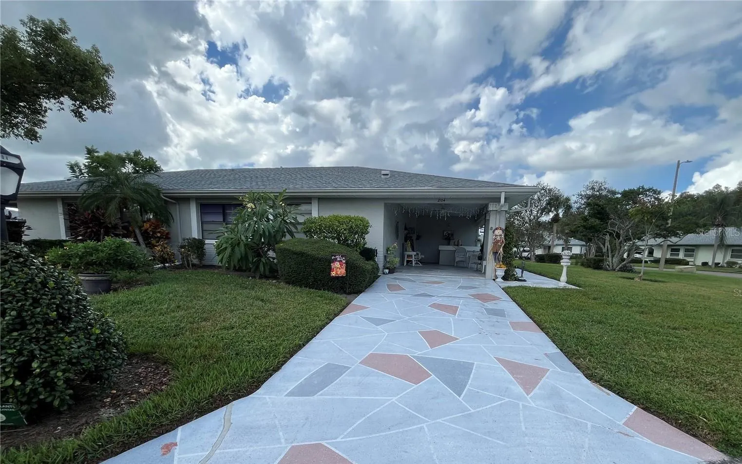 2104 HEREFORD DR #2104, #2104